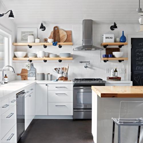 white-kitchen-floating-shelves-232ac9fb-fad090ab1f73478589de35a4e9b3b1e9